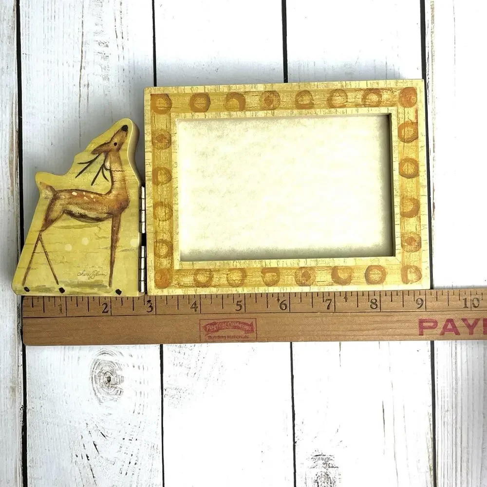 Vintage 2001 Cheri Blum Holidays Hinged Picture Frame Deer Fawn Wood Tone Nature